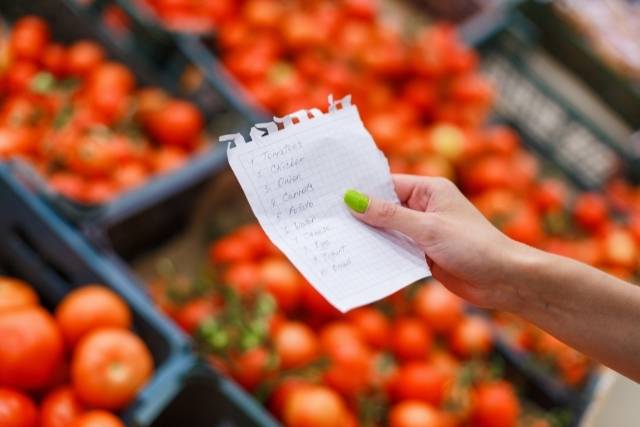 save money at the grocery store