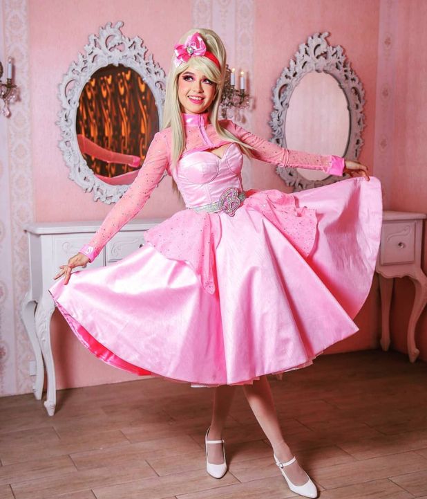 Best Barbie Halloween Costume Ideas Women - Uptown