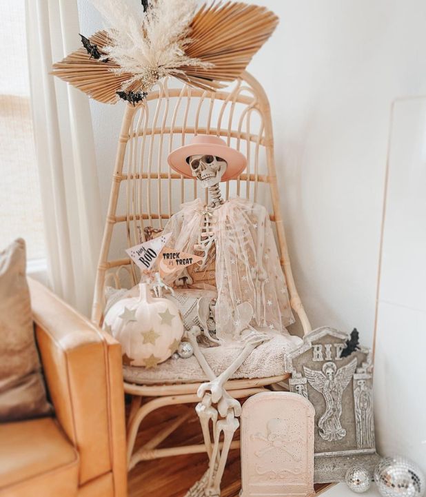 Neutral Halloween Decor