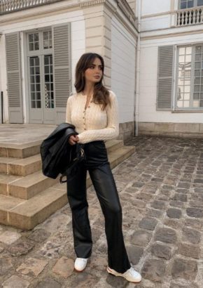 25 Classy Casual Friday Work Outfits for Fall 2023 - Uptown Girl