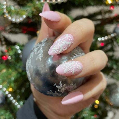 pink christmas nails