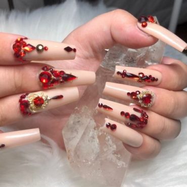 44 Beautiful Quinceanera Nail Ideas to Accessorize Your Dress - Uptown Girl