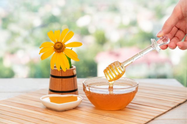 raw honey uses