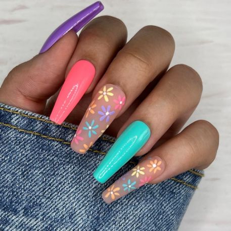 cute summer nails 29